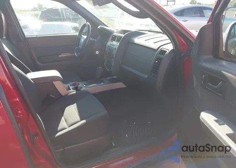 2011 Ford Escape Xlt from USA, damaged, VIN 1FMCU0D72BKB83381